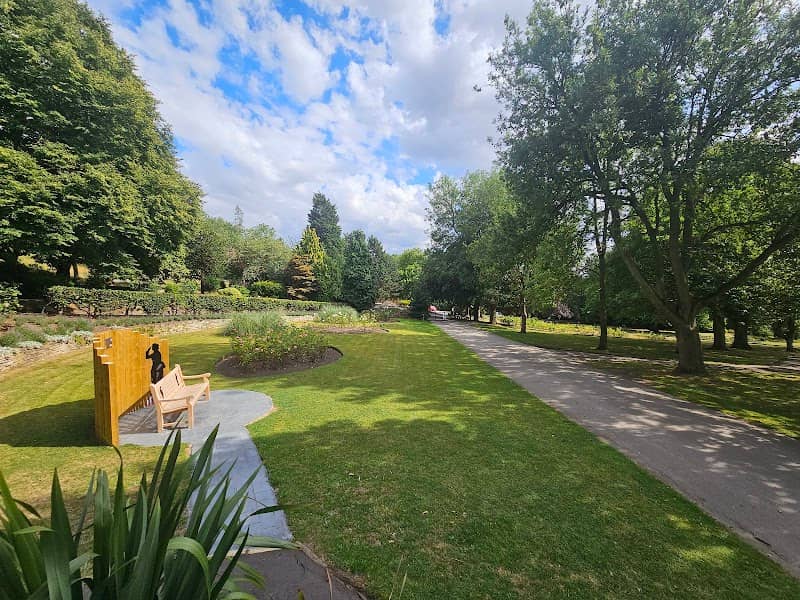 Queen's Park - Image 1