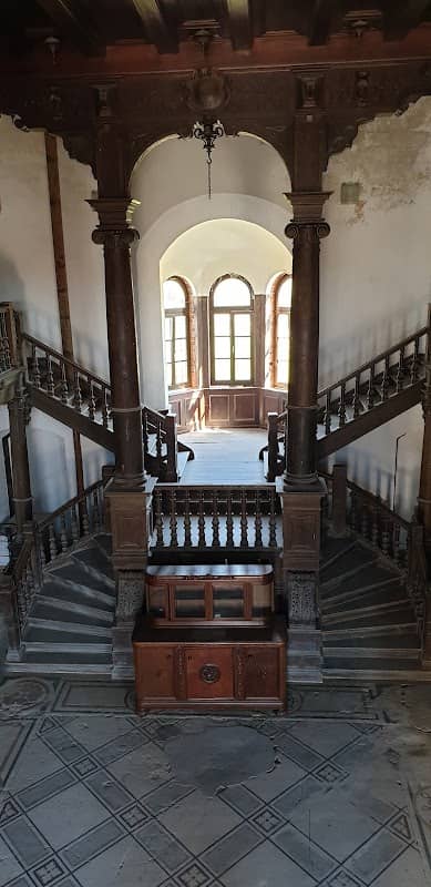 Schloß Basedow - Image 2