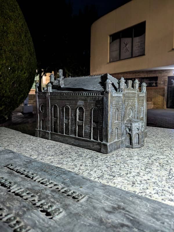 Replika Synagogi - Image 1