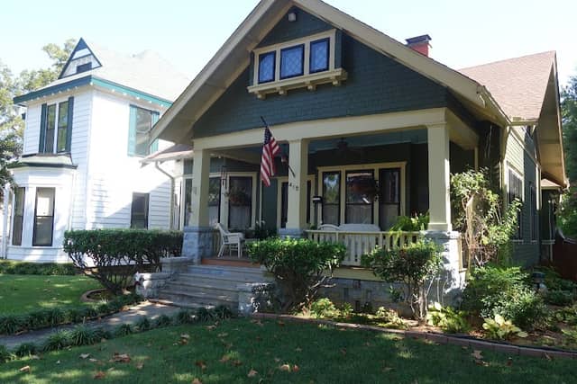 Belle Grove Historic District - Image 1