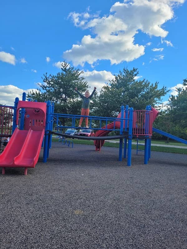 Robinette Park - Image 1