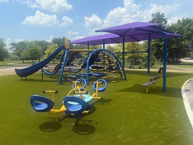 Robinette Park - Image 2