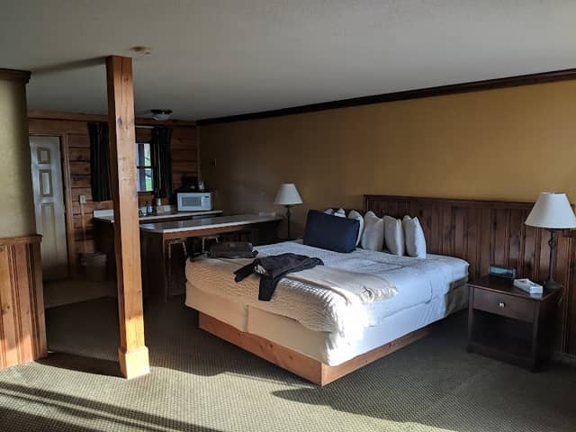 The Stonefence Resort - Image 2