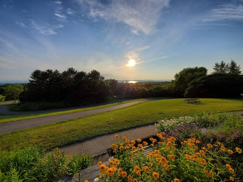 Overlook Park - Image 3