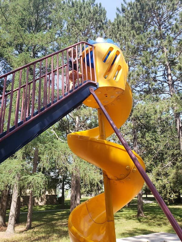 Lindquist Park - Image 2