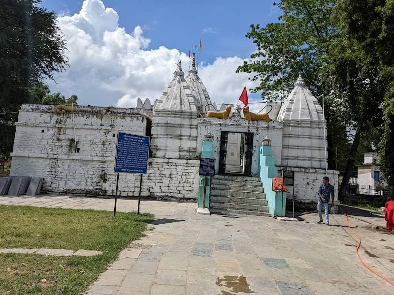 Lakshmaneshwar Temple - Image 1