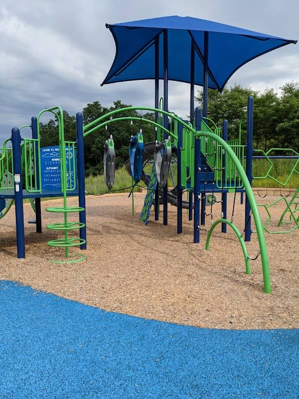 Staring Lake Park - Image 1