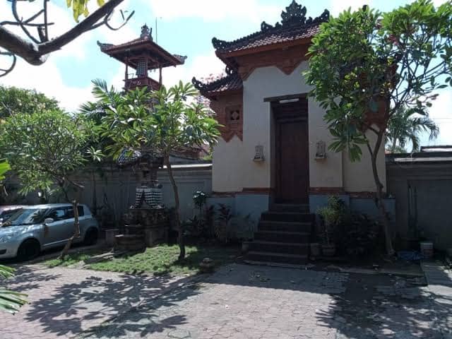 Tour of the kingdom of Gerenceng Palace - Image 1