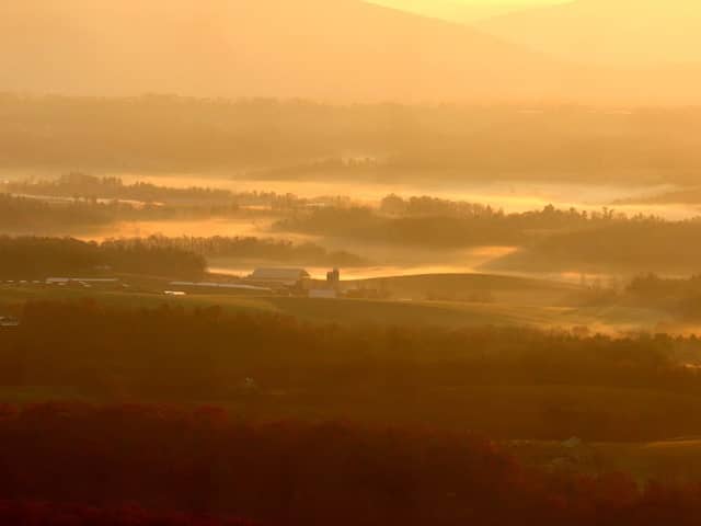 Summit road overlook - Image 1