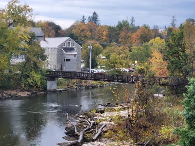 Riverfront Park - Image 2
