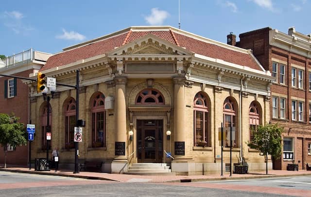 Downtown Charles Town Historic District - Image 2