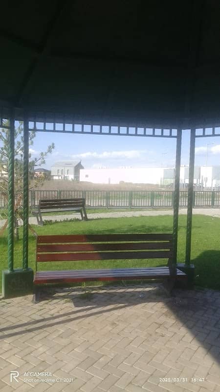 Odăile Park - Image 1