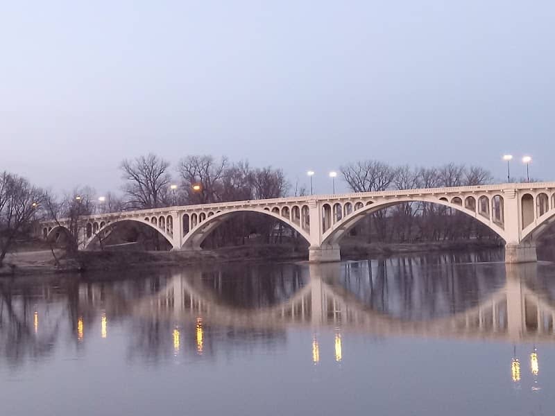 Vincennes River Walk - Image 2