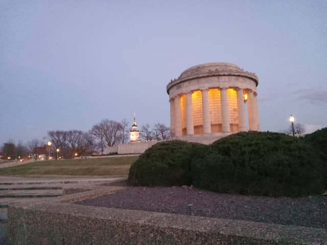 Vincennes River Walk - Image 1