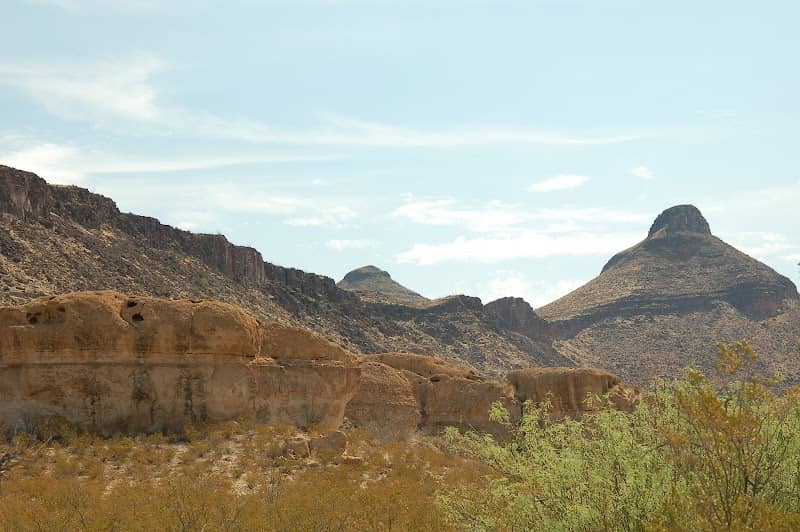 Botella Junction - Image 1