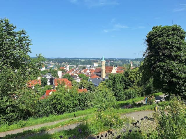 Serpentinenweg Grünraum - Image 1