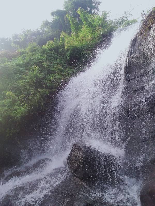 Kavuchola waterfalls - Image 1
