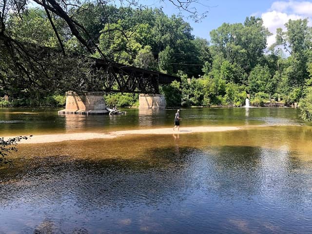 Riverfront Park - Image 2