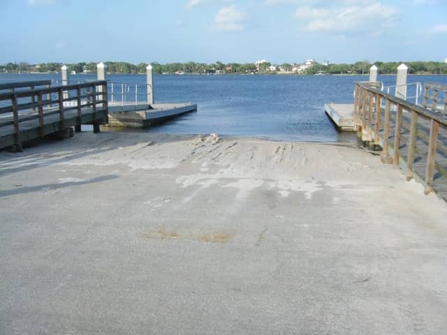 Riverfront Veterans Memorial Park - Image 1