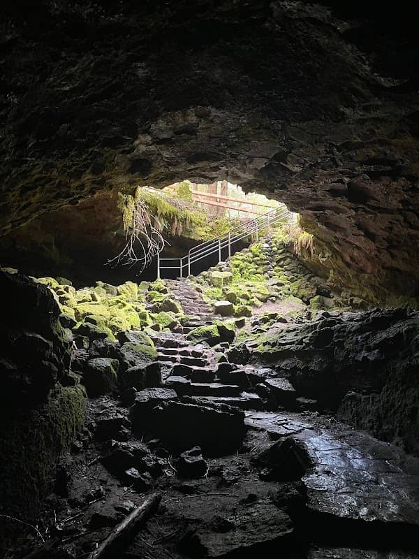 Ape Cave - Image 1