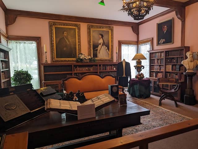 Sanford Museum - Image 1