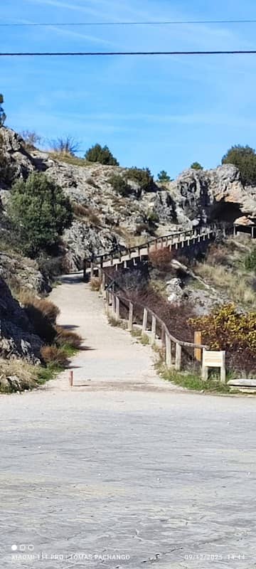 Parking de acceso al mirador Ventano del Diablo - Image 1