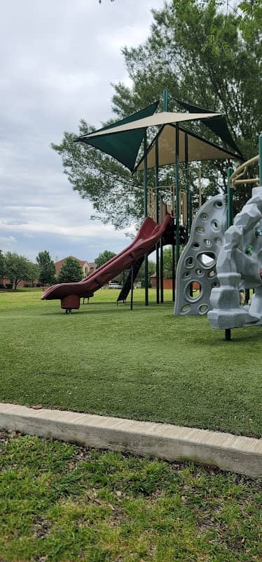 Twin Star Park - Image 1