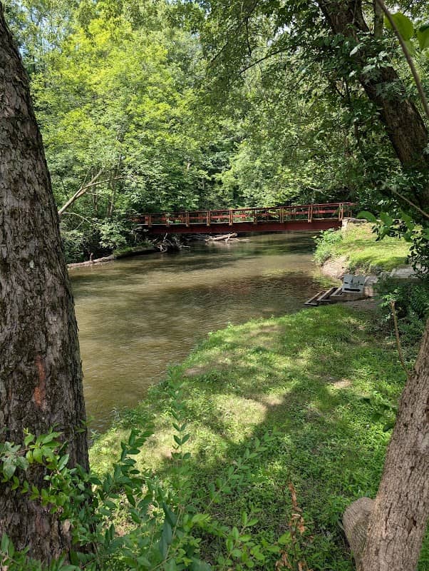 Riverside Park - Image 2