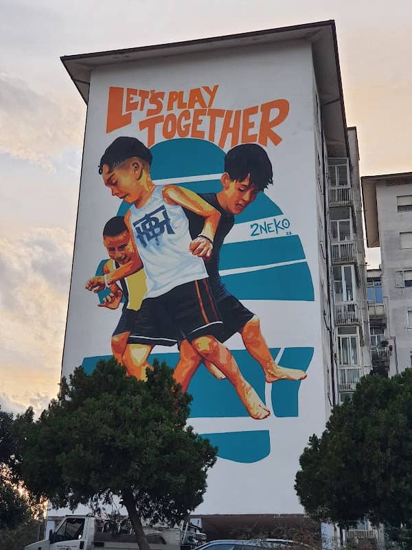 Murales "Let's play together" - Image 1