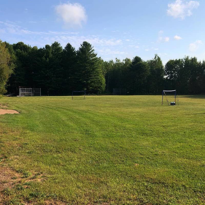 Round Lake Recreation Centre - Image 1