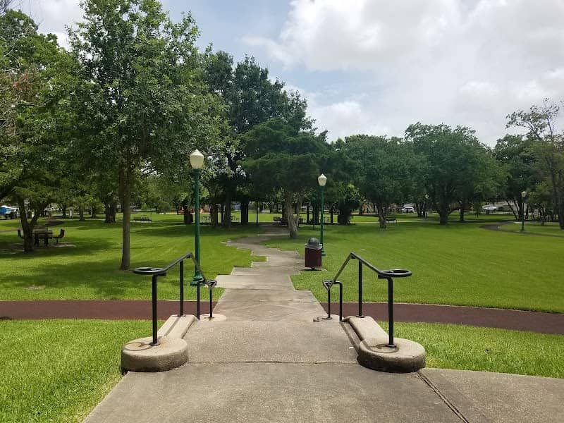 Walnut Park - Image 2