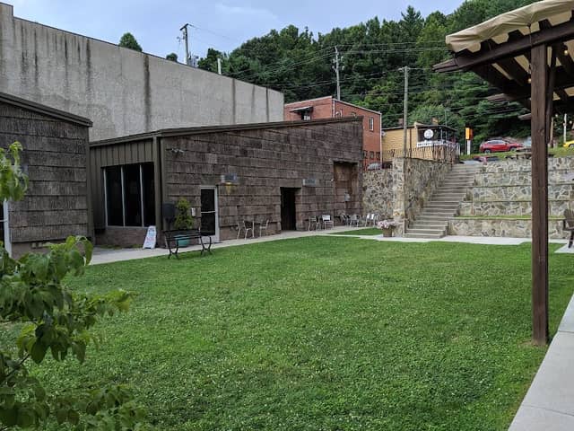 Pocket Park - Image 1