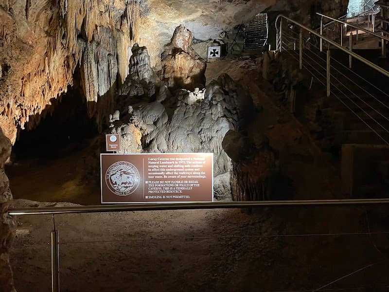Luray Caverns - Image 3