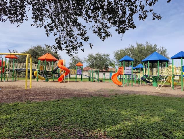 Golden Eagle Park - Image 1