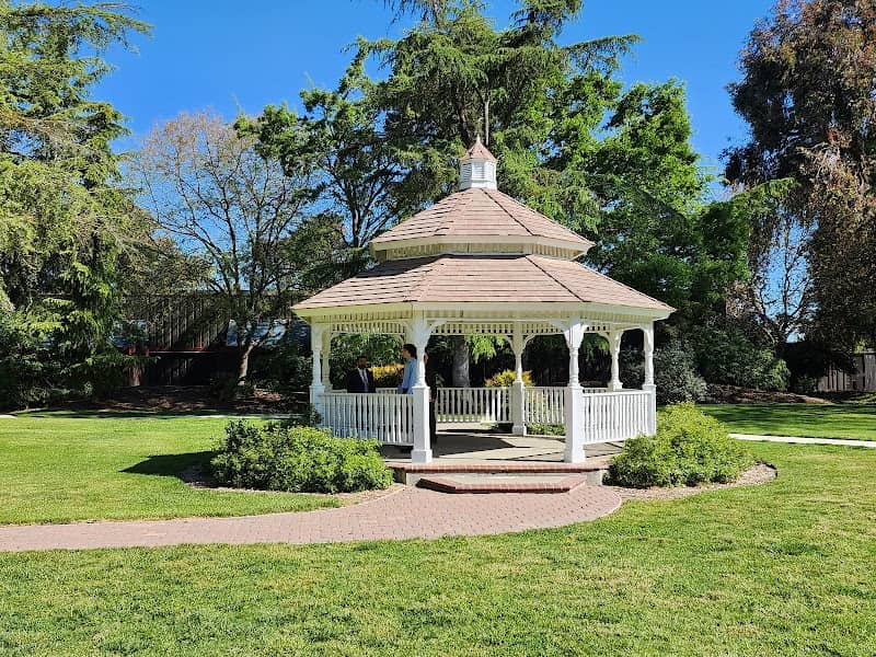 Frank Salfingere Park - Image 2
