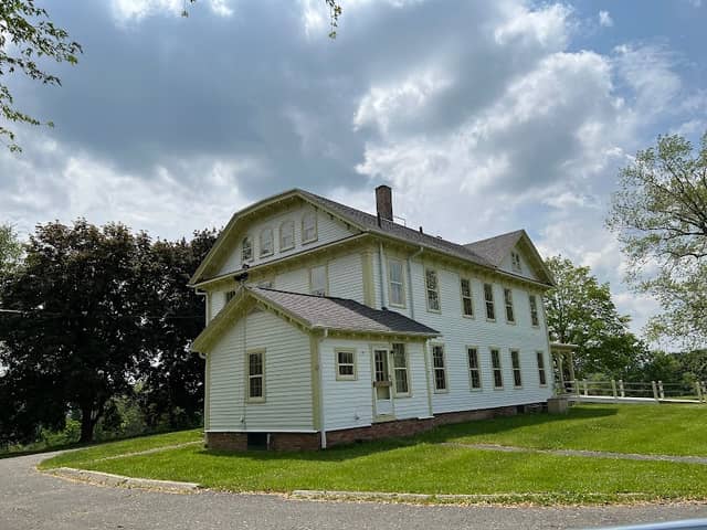 Springside Park - Image 1
