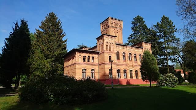 Schlosspark Sommerswalde - Image 1