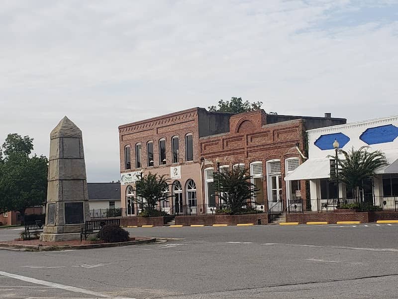 Roberta Historic District - Image 2