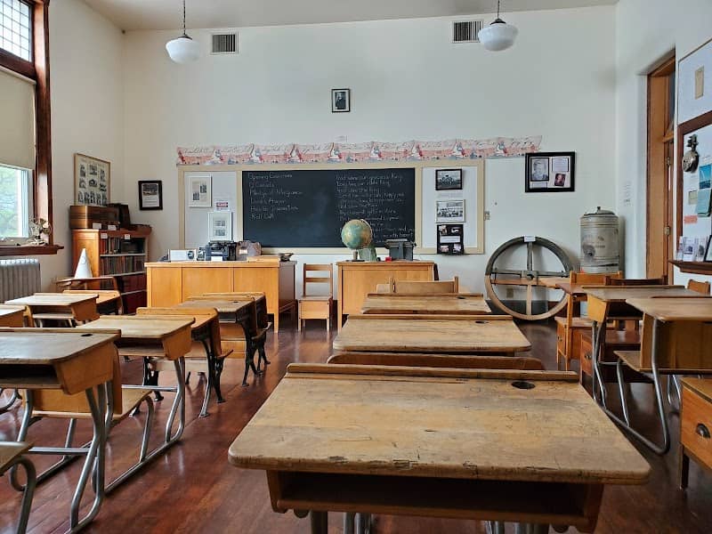Edson Cultural Heritage Organization - Red Brick Arts Centre and Museum - Image 2