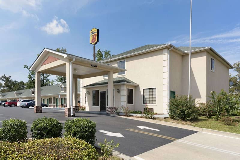 Super 8 by Wyndham Chatsworth/Dalton - Image 1