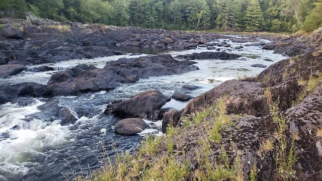 Lower Gordon Falls - Image 1