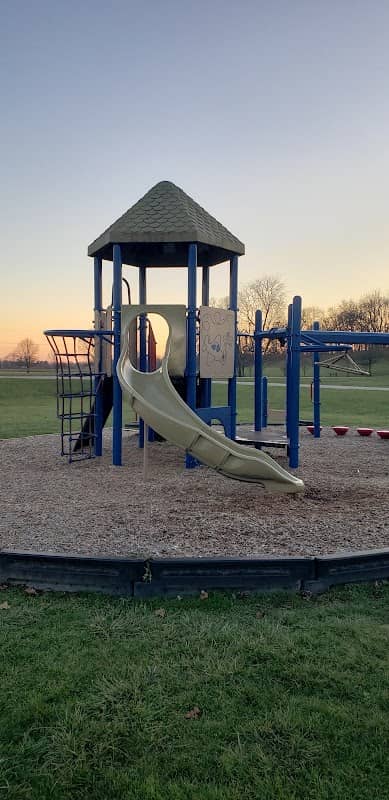 Geller Park - Image 2