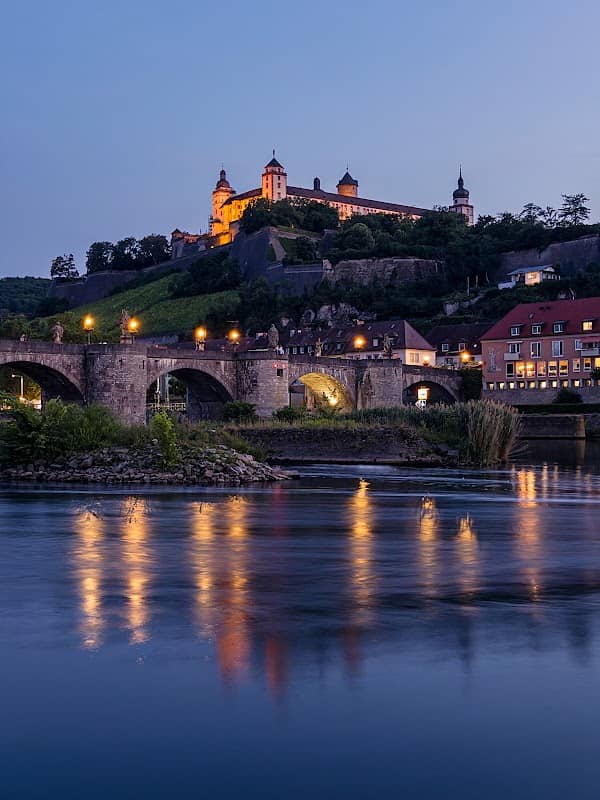 Waterfront Am Main Würzburg - Image 3