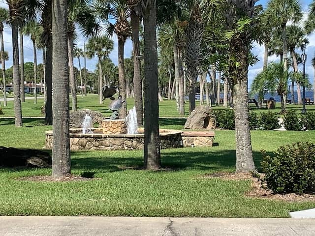 Riviera Park - Image 1