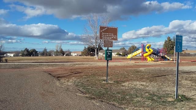 Sunflower Park - Image 1