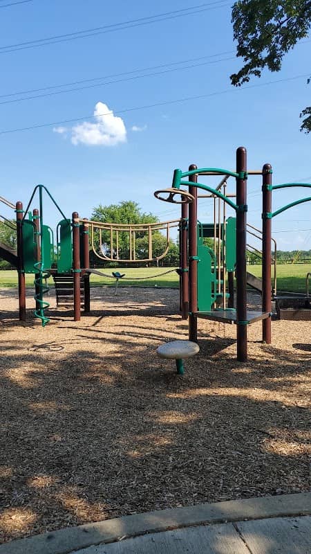 Lions Park - Image 1