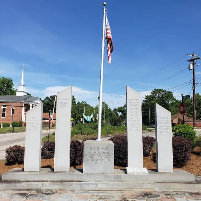 Calvin Hipp Veterans Memorial Park - Image 1