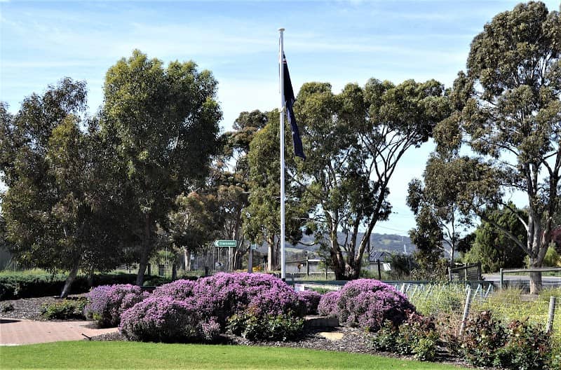 Keane War Memorial Gardens - Image 2