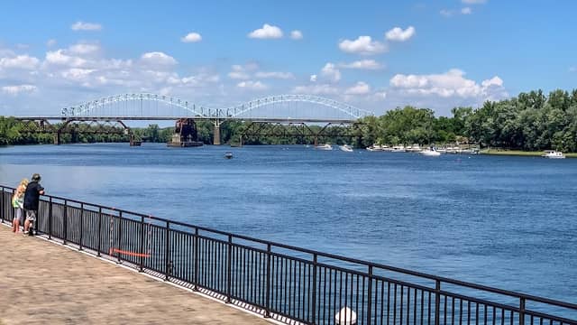Harbor Park - Image 1