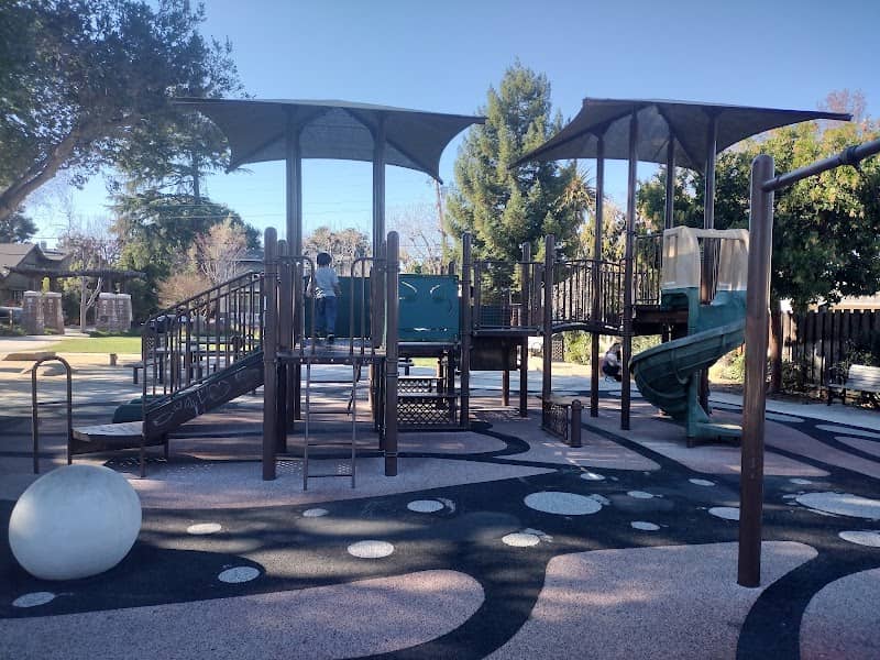 Mariposa Park - Image 1
